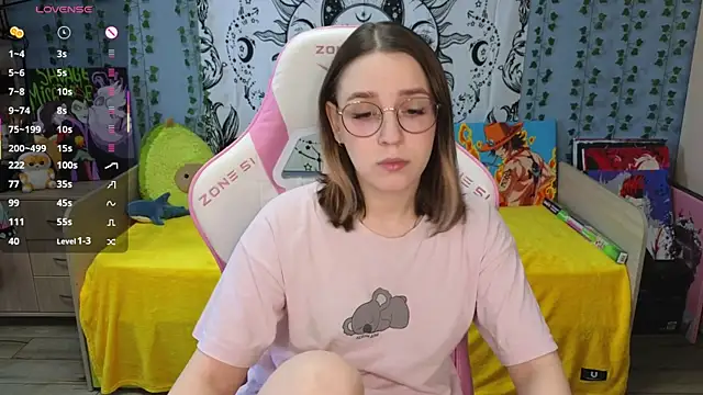 Snapshot of Sweet_frosti chatting on March 13, 2025, 2:16 am Sweet frosti online show from March 13, 2025, 2:16 am