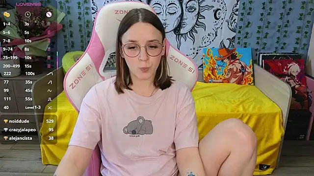 Snapshot of Sweet_frosti chatting on March 6, 2025, 5:57 am Sweet frosti online show from March 6, 2025, 5:57 am