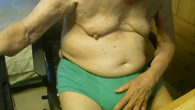 papillonhotofficial online show from August 3, 2026, 6:54 am