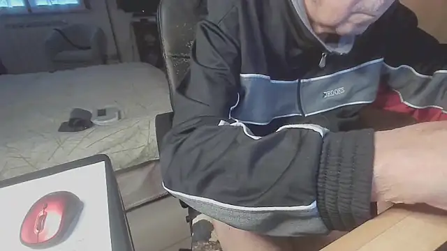 papillonhotofficial online show from September 28, 2025, 4:47 pm