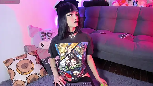 Snapshot of Liza_Sweett chatting on March 27, 2026, 10:00 pm Liza Sweett online show from March 27, 2026, 10:00 pm