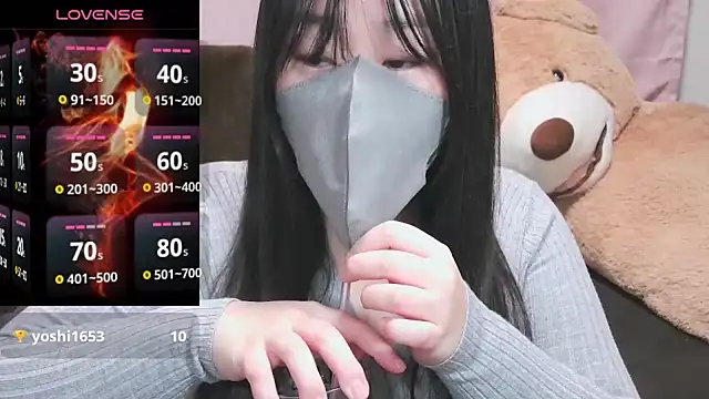 yuinyan3150 online show from December 24, 2024, 1:38 am