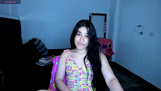 Snapshot of SweetMegan_1 chatting on October 7, 2025, 2:12 am SweetMegan 1 online show from October 7, 2025, 2:12 am