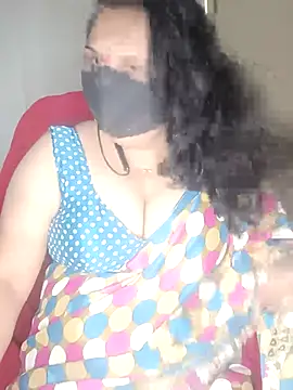 Snapshot of Love-priya chatting on November 13, 2025, 8:07 am Love-priya online show from November 13, 2025, 8:07 am