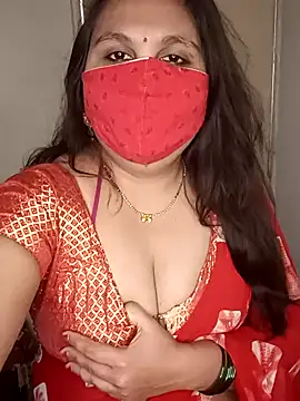 Snapshot of Love-priya chatting on January 11, 2025, 7:17 am Love-priya online show from January 11, 2025, 7:17 am