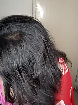 Snapshot of Love-priya chatting on February 22, 2025, 7:23 am Love-priya online show from February 22, 2025, 7:23 am