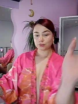 Lia Roxx online show from March 4, 2026, 5:42 pm