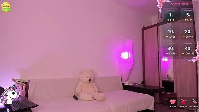 EvaUniporn online show from March 16, 2026, 4:10 pm