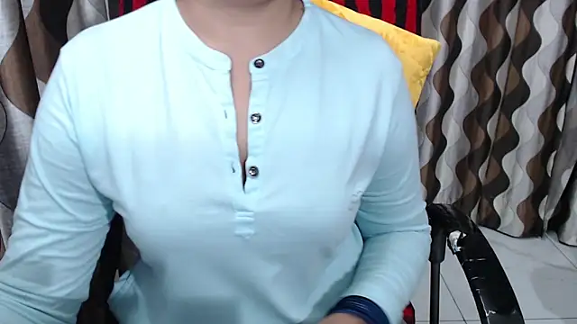 Snapshot of Kaur_Jannat chatting on February 28, 2025, 9:33 pm Kaur Jannat online show from February 28, 2025, 9:33 pm