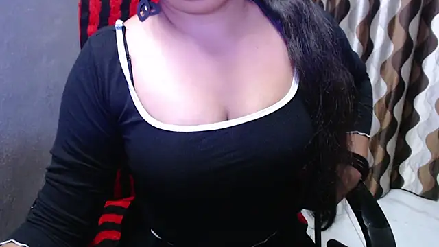 Snapshot of Kaur_Jannat chatting on February 1, 2025, 5:37 pm Kaur Jannat online show from February 1, 2025, 5:37 pm