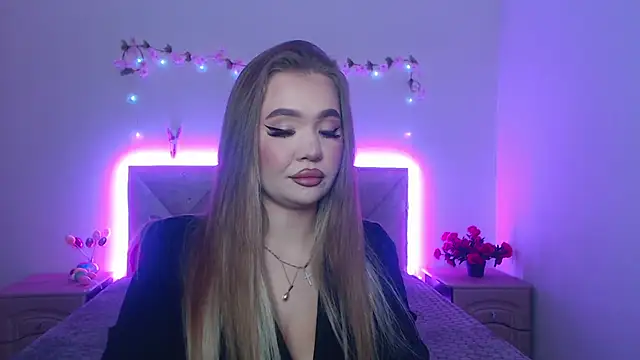 Snapshot of StacyYellig chatting on April 14, 2026, 8:47 pm StacyYellig online show from April 14, 2026, 8:47 pm