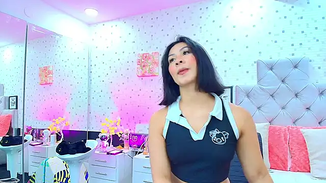 Snapshot of JulietaReyess chatting on May 27, 2026, 11:50 am JulietaReyess online show from May 27, 2026, 11:50 am