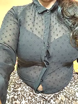 Snapshot of CUTE_SOPHIA- chatting on September 9, 2025, 9:30 am CUTE SOPHIA- online show from September 9, 2025, 9:30 am