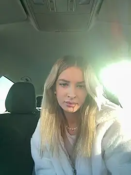 Snapshot of EvieEvans chatting on February 2, 2025, 3:49 pm EvieEvans online show from February 2, 2025, 3:49 pm