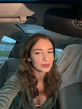 Snapshot of EvieEvans chatting on February 22, 2026, 5:03 pm EvieEvans online show from February 22, 2026, 5:03 pm