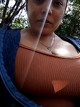 Snapshot of stefanie010 chatting on December 14, 2025, 5:07 pm stefanie010 online show from December 14, 2025, 5:07 pm