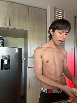 kim lian21 online show from March 28, 2026, 2:40 pm