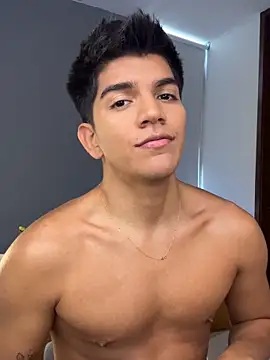 santiago 01 online show from March 9, 2026, 9:29 pm