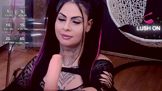 Snapshot of DeniSalome chatting on February 16, 2025, 12:21 pm DeniSalome online show from February 16, 2025, 12:21 pm