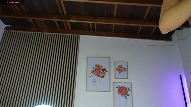 LillyDolls23 online show from January 13, 2026, 1:04 pm