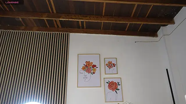 LillyDolls23 online show from November 28, 2025, 12:38 pm