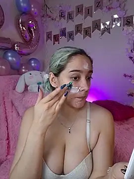 NaomiShimizu online show from November 8, 2025, 8:34 pm