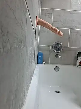 Snapshot of chillmfrs chatting on November 12, 2025, 6:50 am chillmfrs online show from November 12, 2025, 6:50 am