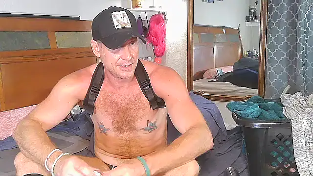 Snapshot of Obi-Spun-Kenobi chatting on July 6, 2026, 6:42 am Obi-Spun-Kenobi online show from July 6, 2026, 6:42 am