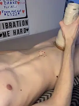 Snapshot of secret_dream415 chatting on January 30, 2025, 10:19 pm secret dream415 online show from January 30, 2025, 10:19 pm