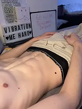 Snapshot of secret_dream415 chatting on October 11, 2025, 6:42 pm secret dream415 online show from October 11, 2025, 6:42 pm