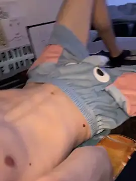 Snapshot of secret_dream415 chatting on October 27, 2025, 7:48 pm secret dream415 online show from October 27, 2025, 7:48 pm