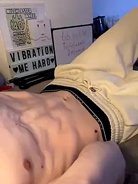 Snapshot of secret_dream415 chatting on September 9, 2025, 6:50 pm secret dream415 online show from September 9, 2025, 6:50 pm