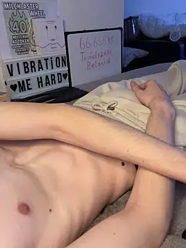 Snapshot of secret_dream415 chatting on September 10, 2025, 7:02 pm secret dream415 online show from September 10, 2025, 7:02 pm