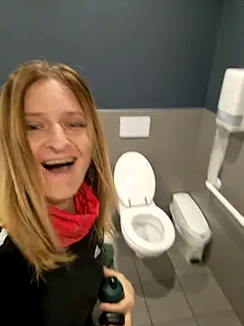 Snapshot of Katerina177 chatting on December 1, 2025, 2:29 pm Katerina177 online show from December 1, 2025, 2:29 pm