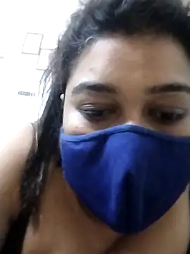 indianlisa5 online show from April 17, 2026, 6:11 pm