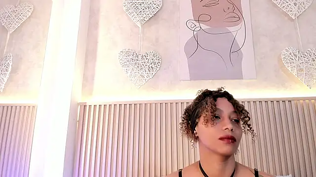 Snapshot of daiana_curly chatting on October 8, 2025, 7:25 pm daiana curly online show from October 8, 2025, 7:25 pm