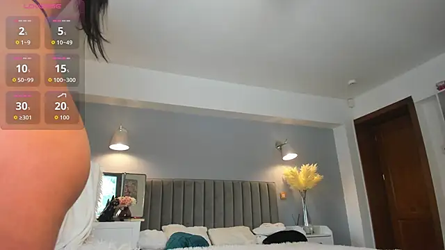 Awesome Jolie online show from February 2, 2026, 11:20 am