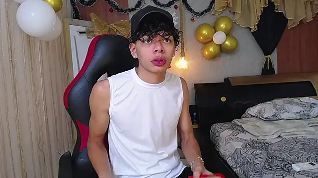 Snapshot of Harry_jhonsson chatting on November 12, 2025, 10:35 pm Harry jhonsson online show from November 12, 2025, 10:35 pm