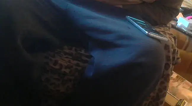 Snapshot of T-onyi chatting on February 21, 2025, 8:29 am T-onyi online show from February 21, 2025, 8:29 am