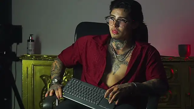 Snapshot of dantecoppolaa_ chatting on September 10, 2025, 11:04 pm dantecoppolaa online show from September 10, 2025, 11:04 pm