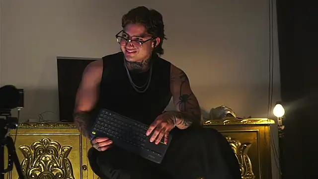 Snapshot of dantecoppolaa_ chatting on September 24, 2025, 11:54 pm dantecoppolaa online show from September 24, 2025, 11:54 pm