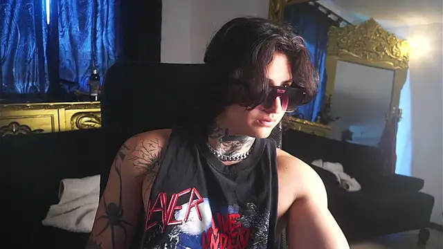 Snapshot of dantecoppolaa_ chatting on February 8, 2025, 3:42 pm dantecoppolaa online show from February 8, 2025, 3:42 pm