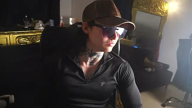 Snapshot of dantecoppolaa_ chatting on February 8, 2025, 10:19 pm dantecoppolaa online show from February 8, 2025, 10:19 pm