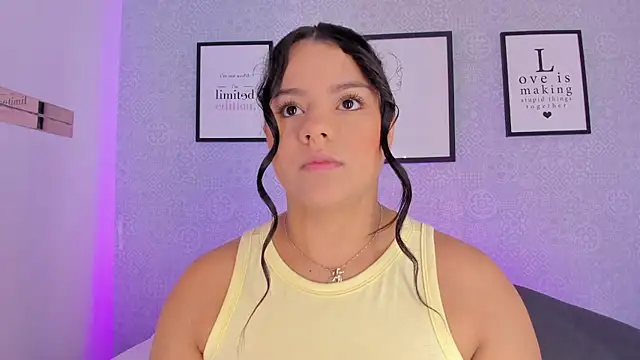 Snapshot of Natasha_harper chatting on November 13, 2025, 11:47 am Natasha harper online show from November 13, 2025, 11:47 am