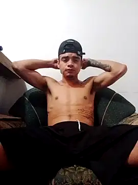 Snapshot of mailo_bronw chatting on August 1, 2026, 10:19 pm mailo bronw online show from August 1, 2026, 10:19 pm