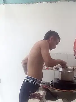 Snapshot of mailo_bronw chatting on March 10, 2026, 8:24 pm mailo bronw online show from March 10, 2026, 8:24 pm