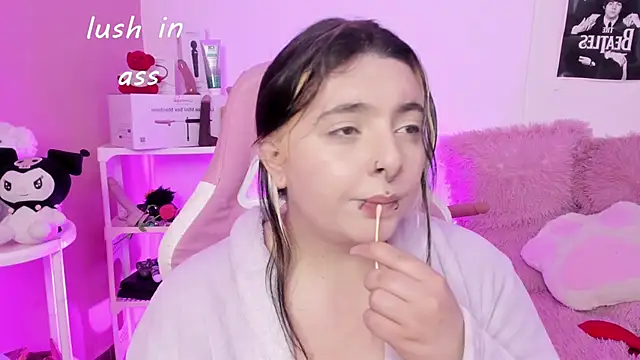 Snapshot of Sachi_Meow chatting on February 16, 2026, 7:12 pm Sachi Meow online show from February 16, 2026, 7:12 pm