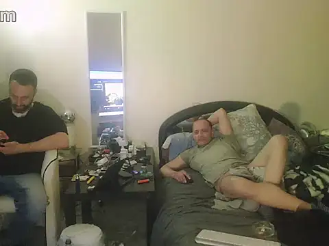 Terizizz online show from April 9, 2026, 2:24 am