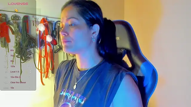 scarlet-kennedy98 online show from April 25, 2026, 7:44 pm