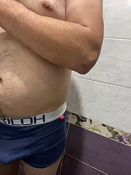 Snapshot of vanho29 chatting on November 10, 2025, 7:19 pm vanho29 online show from November 10, 2025, 7:19 pm